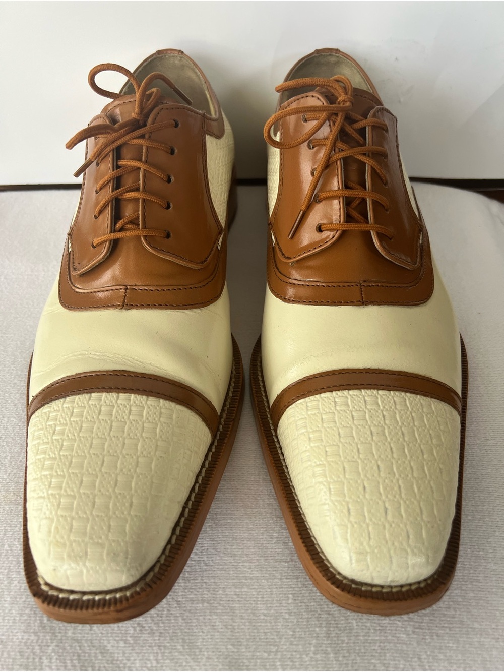 Two-Tone Tan and Cream Men’s Derby Dress Shoes